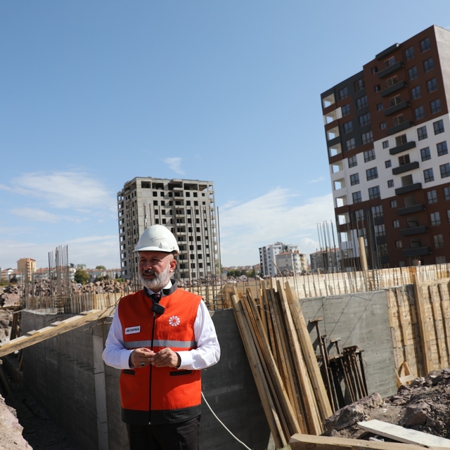 Başkan Çolakbayrakdar: "Kentsel dönüşümle Kocasinan'ın geleceğini inşa ediy...