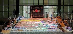 Şanlıurfa'da kaçak sigara operasyonu: 3 gözaltı