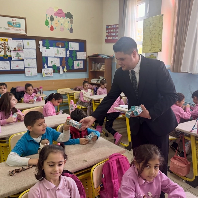 Ülkü Ocakları'ndan Nazilli'de öğrencilere ağız ve diş sağlığı desteği