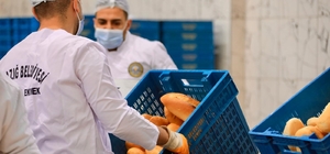 Elazığ'da halk ekmek 53 noktada vatandaşlarla buluşuyor