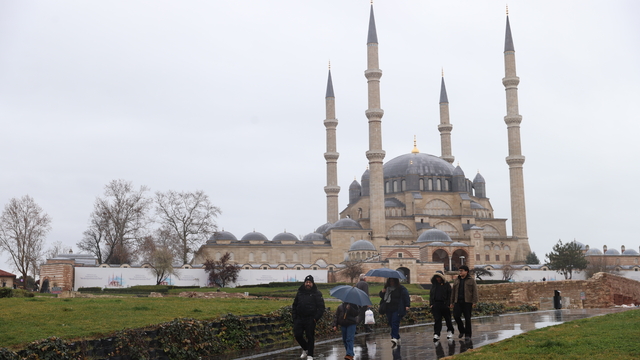 Edirne'de sağanak etkili oluyor