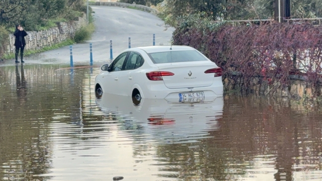 Bodrum'da sel sonrası yaralar sarılıyor