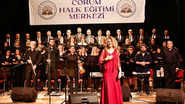 Çorum Halk Eğitimi Merkezi Türk Müziği Korosu'ndan "Mazide Kalanlar" konseri