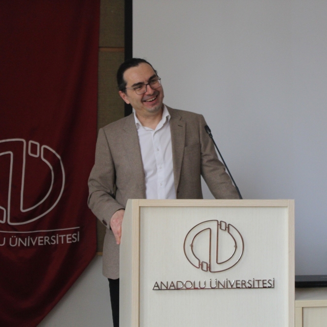 'Otomatik Dikkatin Bilimsel Serüveni' semineri düzenlendi