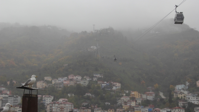 Ordu'nun 'seyir terasında' sis güzelliği