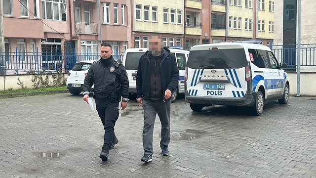 Ücretsiz dağıtılan çikolataları yiyen 20 öğrenci hastanelik oldu (2)