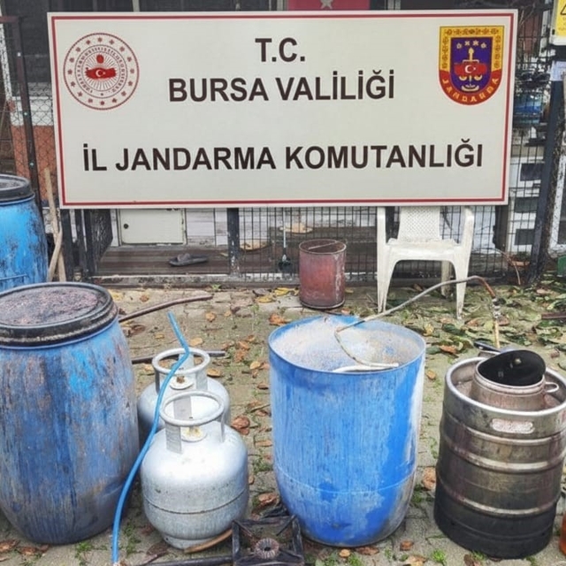 Bursa'da jandarmadan yılbaşı öncesi kaçak içkiye darbe