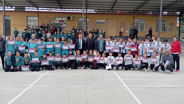 Bozyazı ilçesinde geleneksel çocuk oyunları etkinliği düzenlendi