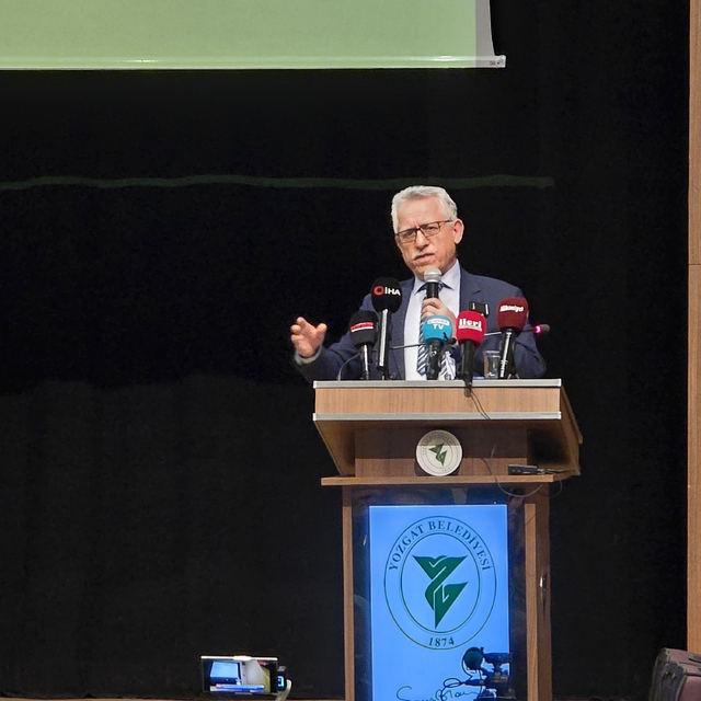 Yozgat Belediyesi cari açığını kapattı