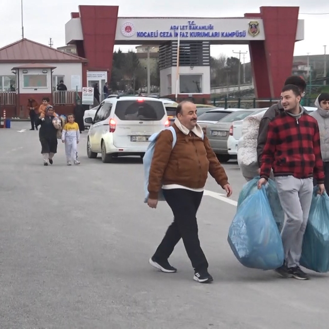 11'inci Yargı Paketi kapsamında Kocaeli Cezaevi'nde tahliyeler başladı