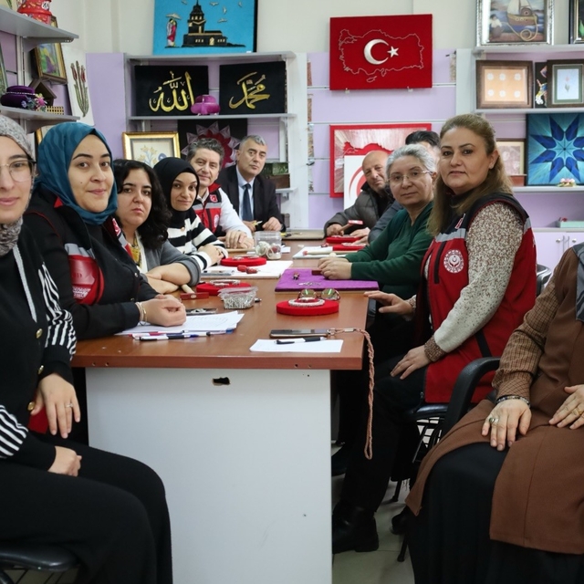 Şehit yakınları ve gaziler "filografi" sanatıyla buluşuyor