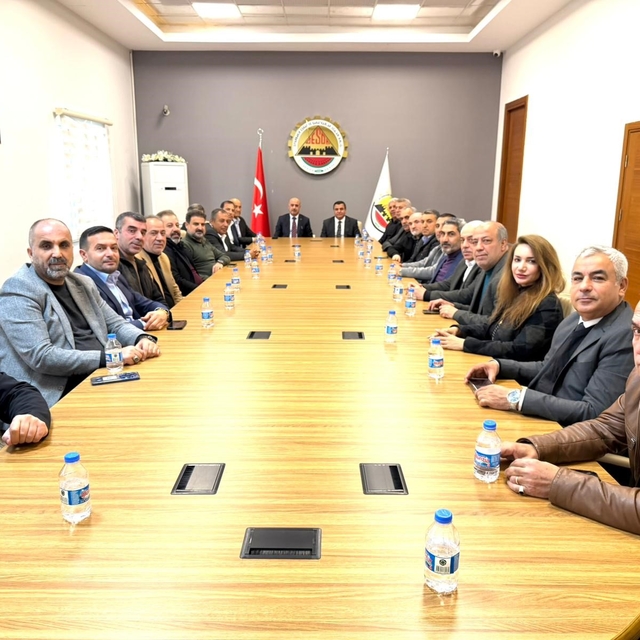 Diyarbakır Emniyet Müdürü Gökduman, DESOB Başkanı Ebedinoğlu ile bir araya...