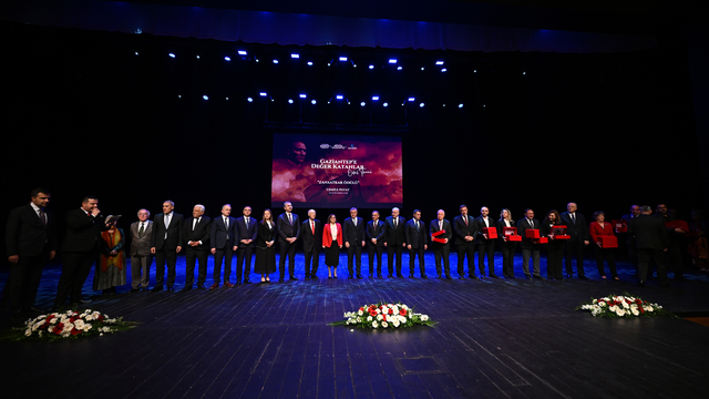 Gençlik ve Spor Bakanı Bak, "Gaziantep'in Kurtuluş Günü" programına katıldı: