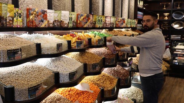 Kırşehir'de kuruyemişçiler, yılbaşında zam yapmayacak