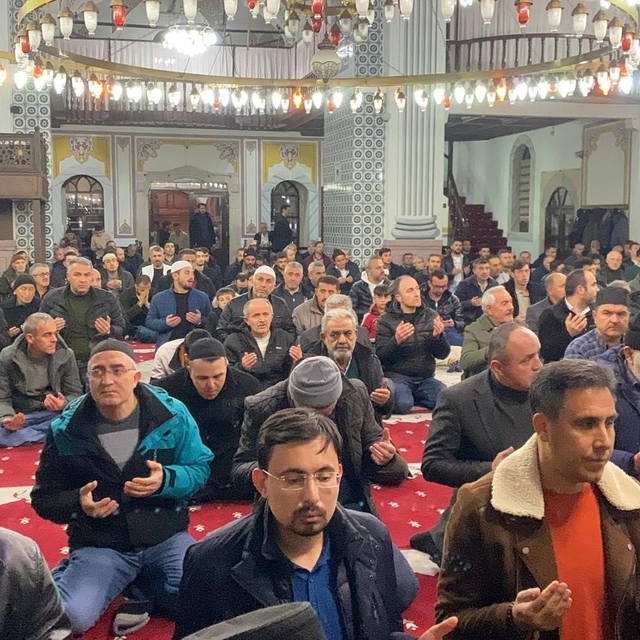 Bolu'da Regaip Kandili'nde camiler dolup taştı