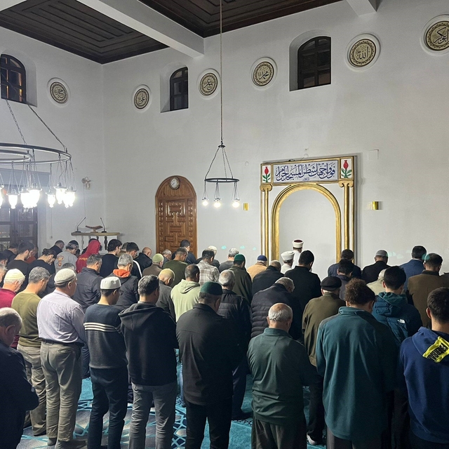 Köyceğizliler Regaib Kandili'nde camileri doldurdu