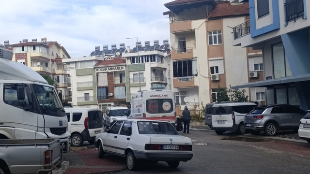 Kanser hastası yaşlı adam evinde ölü bulundu