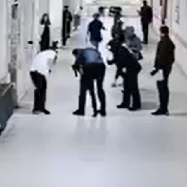 Boğazına cisim kaçan öğrenciyi, öğretmen Heimlich manevrasıyla kurtardı