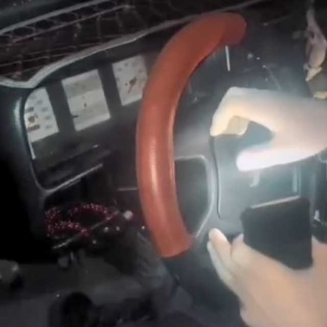 Tofaş otomobili uyuşturucu zulası yaptılar
Direksiyondan, iç panelden ve vi...