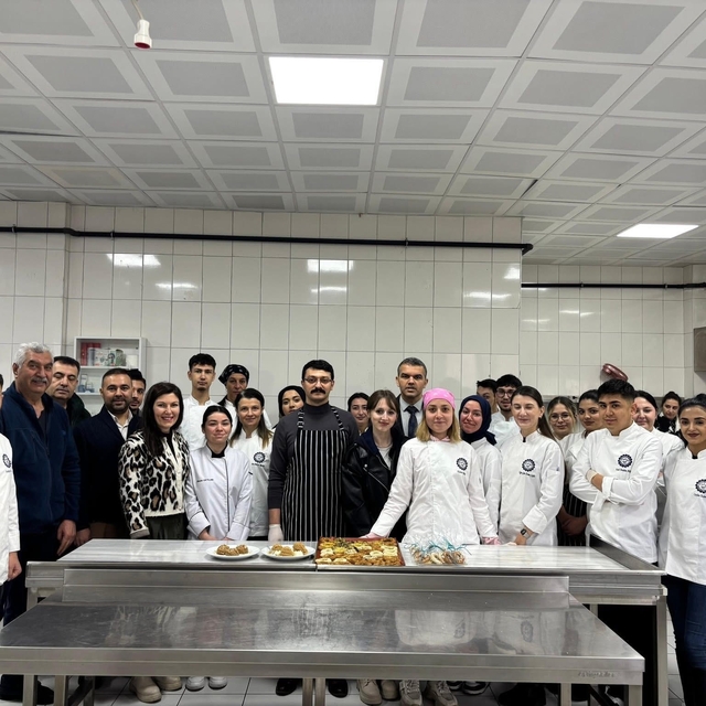 Emirdağ Kaymakamı Yasin Akgül 'Kaymakam Mutfakta' etkinliğine katıldı