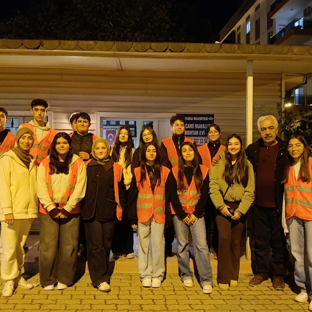 Kumluca'da lise öğrencileri 10 yıldır yardımlaşma duygusunu canlı tutuyor