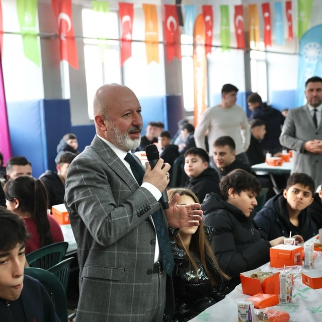 Başkan Çolakbayrakdar: "Meslek sahibi olmak, güçlü bir geleceğin anahtarıdı...