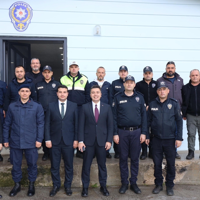 Karacasu'da tayini çıkan savcı ve mal müdürü onuruna veda yemeği