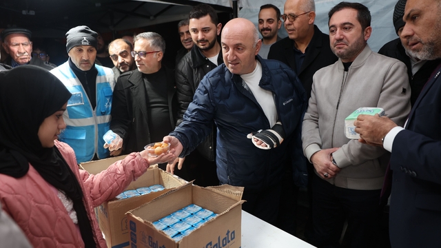 Darıca'da vatandaşlara lokma ikram edildi