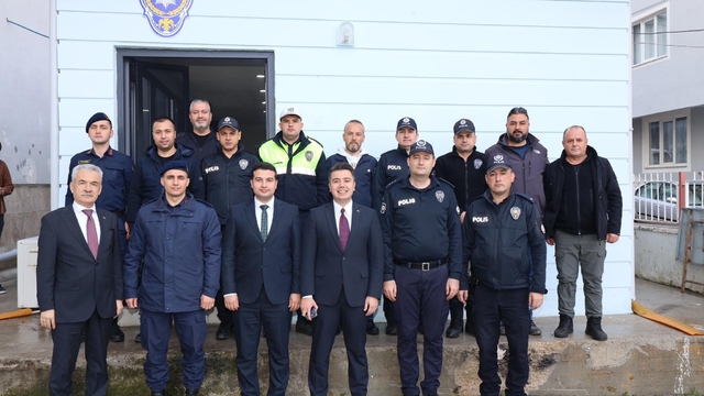 Karacasu'da tayini çıkan savcı ve mal müdürü onuruna veda yemeği