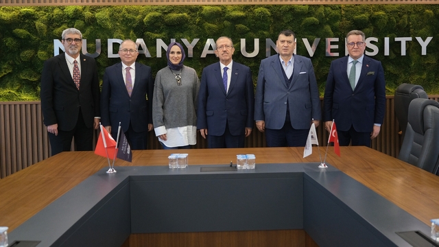 Dr. Özkul'dan Mudanya Üniversitesi'nde 'hayat' dersi