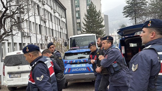 Tokat'ta 2 kişinin öldüğü silahlı kavganın şüphelileri adliyede