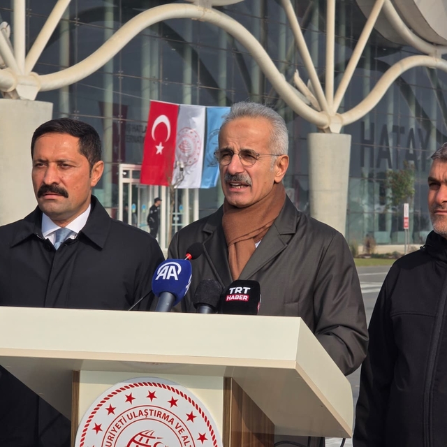 Bakan Uraloğlu: Hatay Havalimanı'ndaki tüm çalışmalar 2026'da tamamlanacak