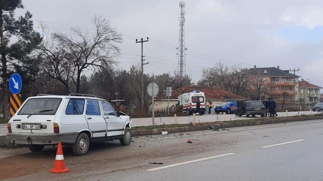 Çivril'deki trafik kazasında 1 kişi yaralandı