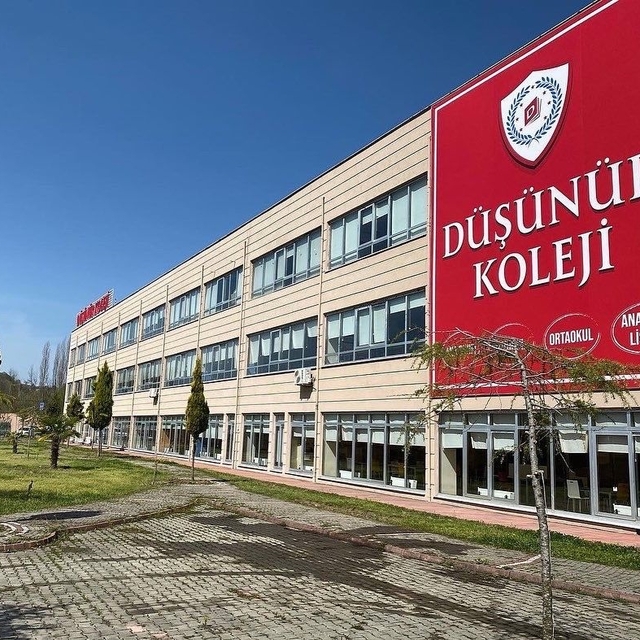 10'uncu yılını kutlayan Düşünür Kolejlerinden iki yeni okul