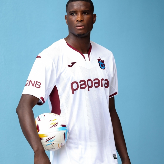 Paul Onuachu: "Bir futbolcunun yaşayabileceği en güzel şey kupa kazanmak"