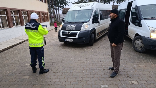 Merzifon'da okul servisleri denetlendi