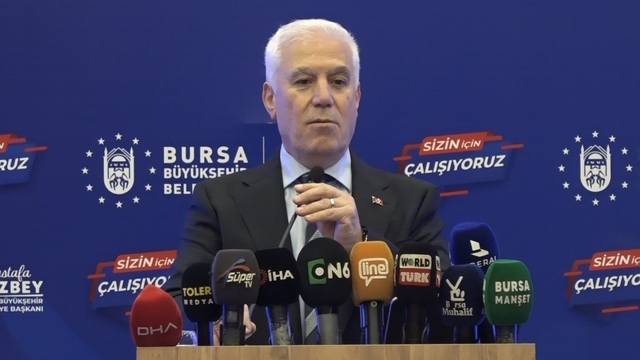 Bursa Büyükşehir Belediye Başkanı Mustafa Bozbey: "Soma'da yaşanan son olayı kimse tasvip etmiyor, doğru değil"
"Bizler birbirimize bakarken rengimize, kimliğimize göre değil, insan olarak bakmamız gerekiyor"
"Bursaspor bu sene de şampiyon olacak. Emin adımlarla süper lige gidiyoruz"
"Parti içindeki gelişmeleri genel merkezimiz takip ediyor. Dün Genel Başkanımız ve yardımcılarıyla konuştuk. Genel merkezimiz gereğini yapacaktır. Ben söz söyleyecek durumda değilim. Genel merkezimiz Türkiye'nin dört bir yanını takip ettikleri gibi 408 belediyemizin takibini yapıyorlar"
"Kozahan ve tüm tarihi hanlarda düzenleme yapılmalı, turistler oranın tarihi için ziyarete geliyorlar"
"Hepimizin hatıralarının olduğu Mahfel'in pilavcı olması Bursalılara hakaret. Vakıflar ile 16 tarihi eser konusunda şu anda davalık durumdayız"