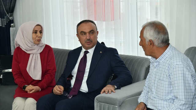 Tekirdağ Valisi Soytürk'ten şehit ailesine ziyaret
