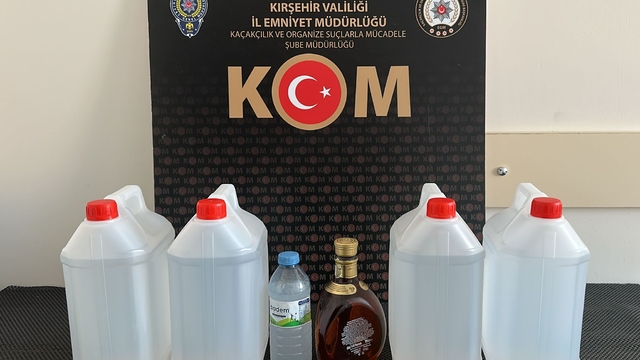 Kırşehir'de 21,5 litre sahte alkol ele geçirildi