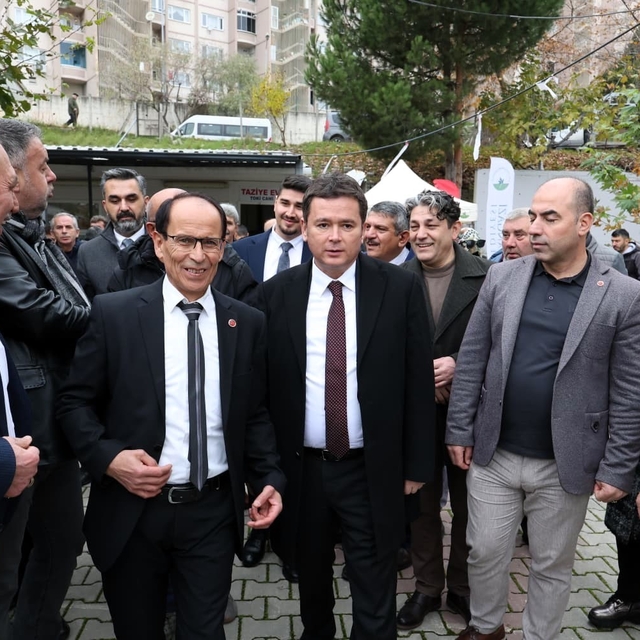 Osmangazi'de hizmet sahada şekilleniyor
Başkan Aydın'ın durağı Yenikent Mah...