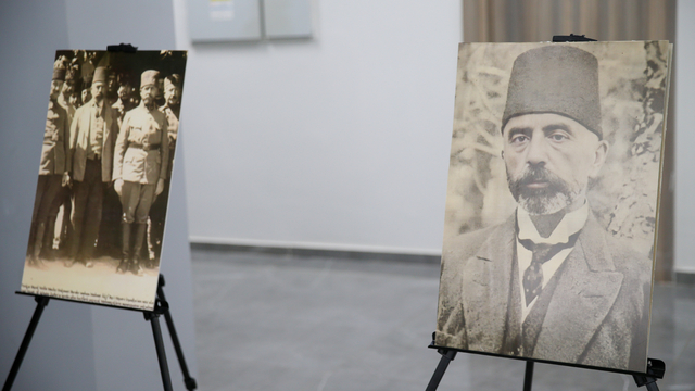 Diyarbakır'da Mehmet Akif Ersoy anısına fotoğraf sergisi açıldı