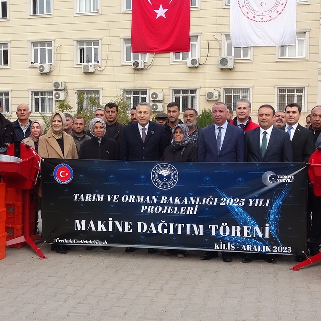 Kilis'te üreticilere hibe destekli tarım ve hayvancılık ekipmanları dağıtıl...