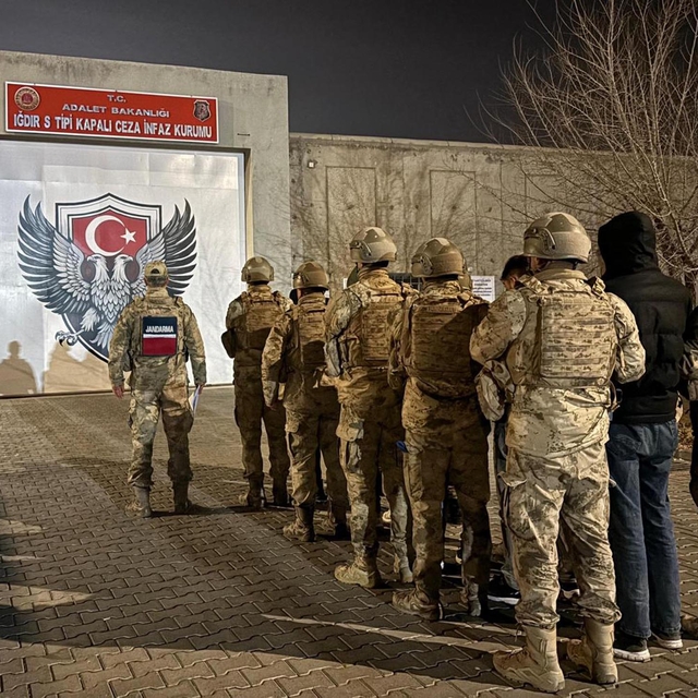 Iğdır'da jandarmadan 2 ayrı uyuşturucu operasyonu 21 gözaltı