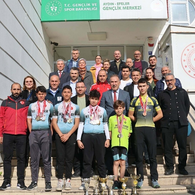 Mahalle aralarında yetişen bisiklet şampiyonlarından Gençlik ve Spor İl Müd...