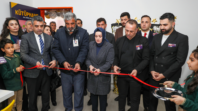Diyarbakır'da Rojin Kabaiş anısına kütüphane açıldı