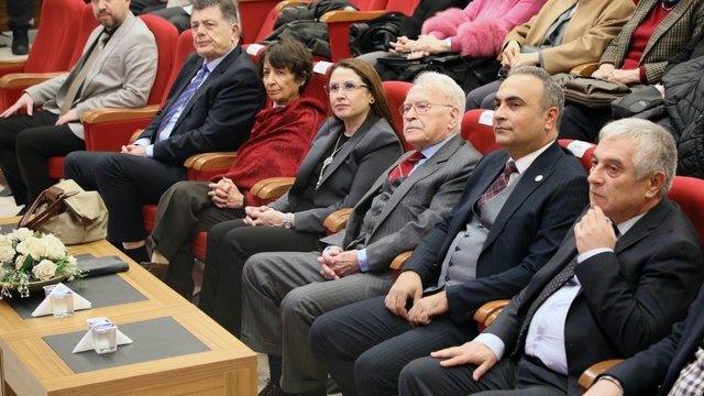 BARÜ'de "Bartınlı Bir Akademisyenin Hayatından Kesitler" söyleşisi düzenlendi