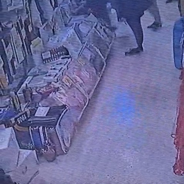 Kendisini cezaevine götürmek için gelen polisleri görünce bayıldı