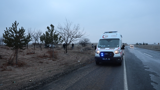 Kontrolden çıkan hafif ticari araç takla attı: 1 yaralı