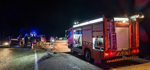 Manisa'da iki otomobil çarpıştı; 3 ölü, 1 yaralı