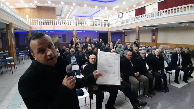 Muhtarın zor anları: "Benim hiçbir şeyden haberim yok"
Muhtar, köy suyunun ihaleye çıkarıldığını haberlerden öğrendi